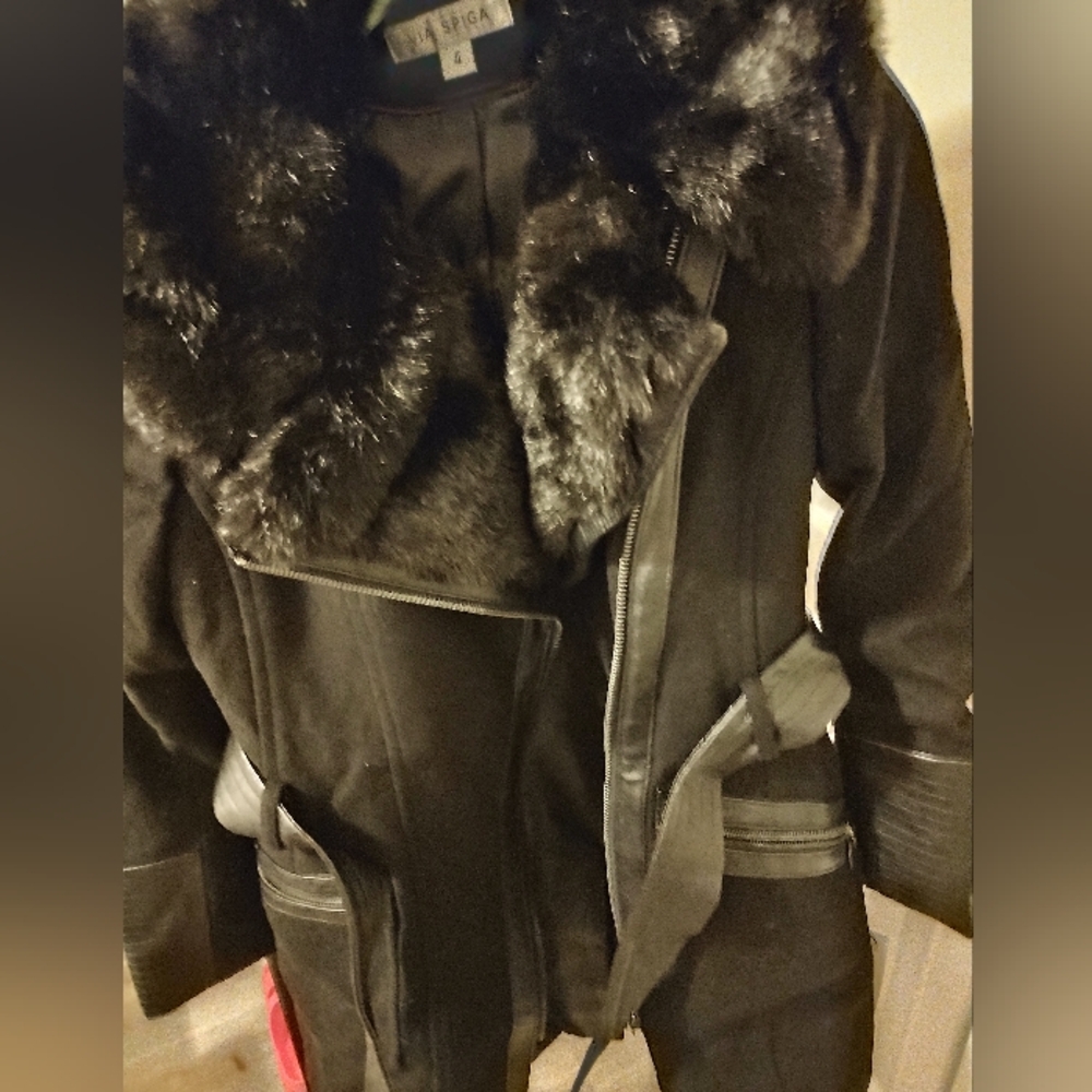 New Via spiga coat (NWT) Women's Size 4 Black